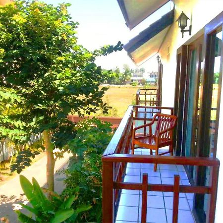 Thong Paeka Hotel Prasat Eksteriør billede