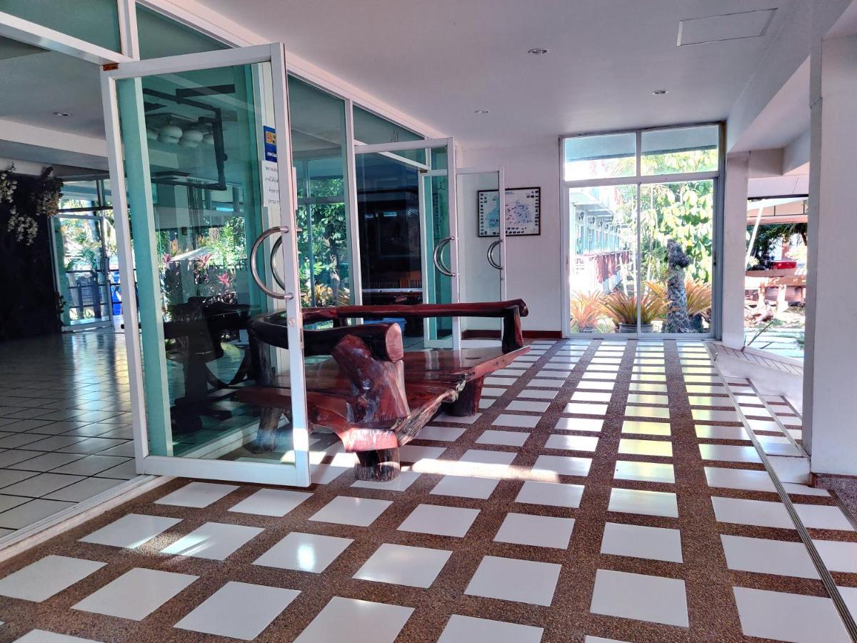 Thong Paeka Hotel Prasat Eksteriør billede
